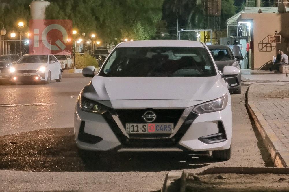 نیسان سێنترا